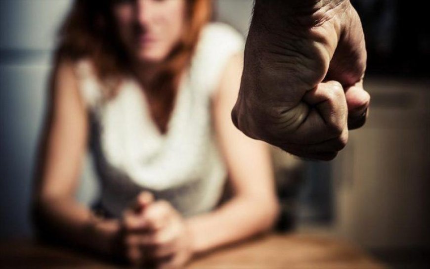 Σε 542 περιστατικά ενδοοικογενειακής βίας, πραγματοποιήθηκαν 379 συλλήψεις