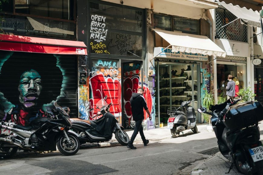 Τιμές ακινήτων Αθήνα 2024: «Πονοκέφαλος» το κόστος στέγασης για τους Έλληνες