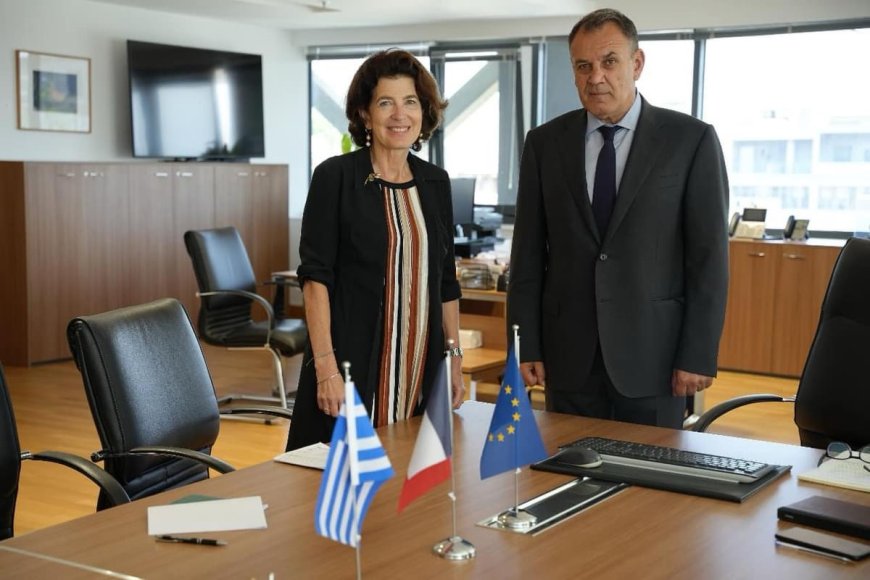 Ο Υπουργός Μετανάστευσης και Ασύλου Νικόλαος Παναγιωτόπουλος υποδέχθηκε στο γραφείο του την Πρέσβη της Γαλλίας, κα Laurence Auer