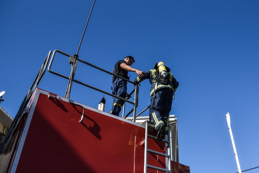 Φωτιά τώρα Αθήνα: Συναγερμός στη Λεωφόρο Αθηνών