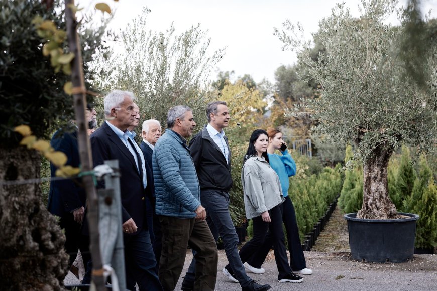 Μητσοτάκης Καπανδρίτι: Στήριξη των θερμοκηπιακών καλλιεργειών με €150 εκατ.