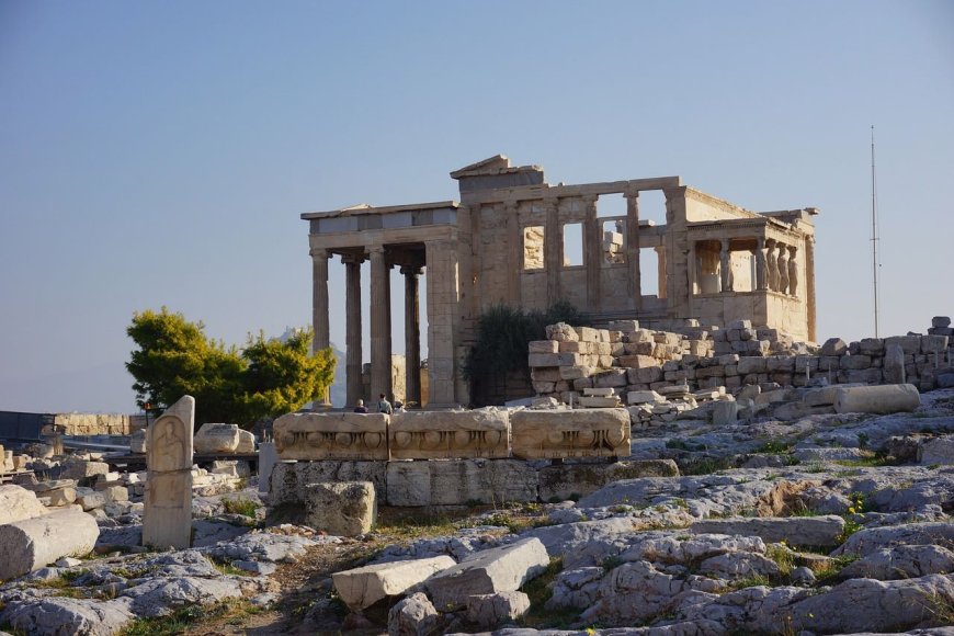 Τράπεζα της Ελλάδος: Ο ρυθμός αύξησης του ΑΕΠ αναμένεται να επιταχυνθεί στο 2,5% για το 2025