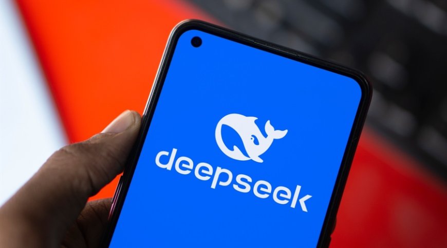 DeepSeek: “Καμπανάκι” για τις ΗΠΑ – Το μοντέλο τεχνητής νοημοσύνης που τάραξε αγορές και κολοσσούς