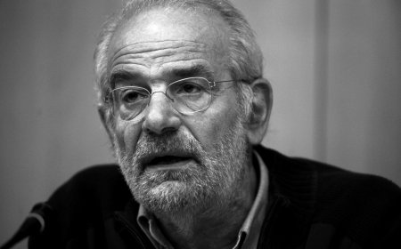 Αλαβάνος για Τσίπρα: «Να γονατίσει σε δεσπότη και να ζητήσει συγγνώμη»