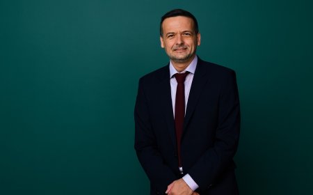 Δούκας στον Σρόιτερ: Αποτυχία για το ΠΑΣΟΚ η 2η θέση