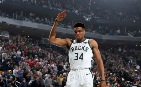 Γιάννης Αντετοκούνμπο/Οργισμένη ανάρτηση: ¨Μην ανεβάσετε ξανά τα παιδιά μου σε καμία πλατφόρμα. ΦΤΑΝΕΙ».¨