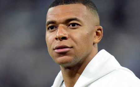 Εμπαπέ: “Με στενοχωρεί που ο γιος μου δεν μπορεί ούτε να περπατήσει στον δρόμο χωρίς κάμερες”, λέει η μητέρα του