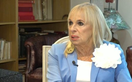 Άννα Φόνσου: «Ο άντρας μου μού έκανε δώρο μία Τζάγκουαρ, του είπα ότι δεν τη θέλω, να μου την πάρει σε άσπρη»