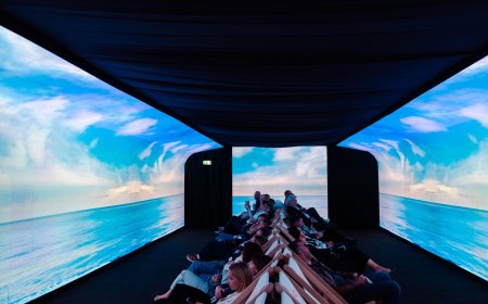 Art Explora Festival: Το πρώτο πλωτό μουσείο μεταμόρφωσε το λιμάνι του Πειραιά