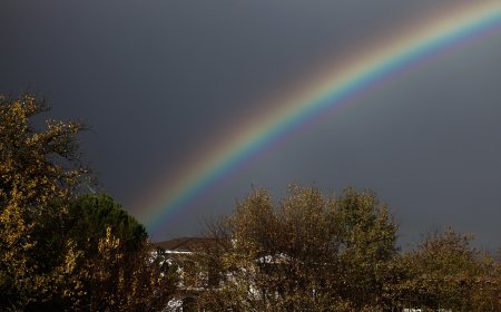 Καιρός τις επόμενες μέρες: Διπλό κύμα κακοκαιρίας με βροχές και καταιγίδες