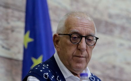 Καιρίδης – Βελόπουλος: Παρέμβαση Κακλαμάνη για το επεισόδιο στη Βουλή