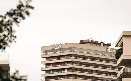 «Απόλλων» αυτοκτονία: Σοκ στο κέντρο της Αθήνας