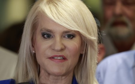 Τζάκρη – Κασσελάκης: Διέρρευσαν μηνύματα – -«Δεν με καταδέχεσαι», «δεν είμαι σε mood»