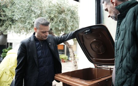 Διαχείριση απορριμμάτων: Δούκας και Μπέη επεκτείνουν τους καφέ κάδους σε λαϊκές αγορές