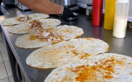 Κομοτηνή: Μυστική συνταγή από την Πόλη κάνει τις αράβικες πίτες ψητοπωλείου ανάρπαστες