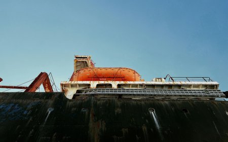 Χούθι – Αυτοψία: Η συγκλονιστική εξομολόγηση του Έλληνα που επιβίωσε 48 ώρες στη θάλασσα μετά από επίθεση