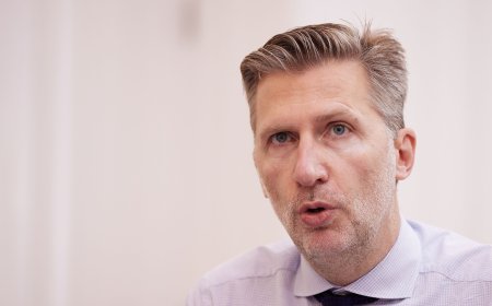 Σκέρτσος – Αυγή: Η απάντηση του υπουργού μετά την ανάκληση συκοφαντικού δημοσιεύματος
