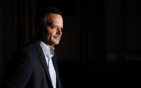 Δούκας για Ανδρουλάκη: Δεν ροκανίζω την καρέκλα του