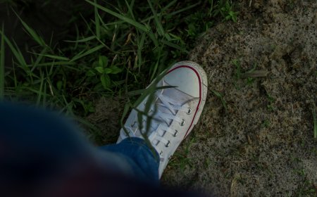 Μητέρα «έπιασε» τη φίλη της με τον 10χρονο γιο της