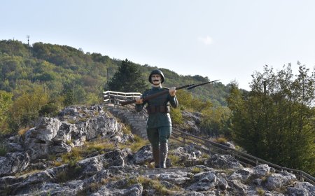 Οχυρό Λίσσε: Το φως της ιστορίας στις στοές της ελευθερίας