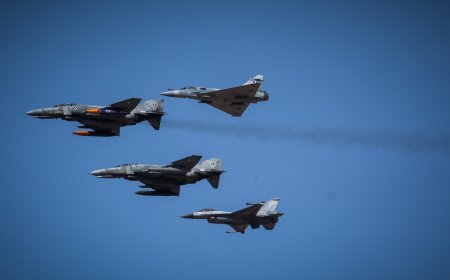Στρατιωτική παρέλαση Θεσσαλονίκης 2025: Εντυπωσιακά πλάνα από τους σχηματισμούς των Mirage και Rafale