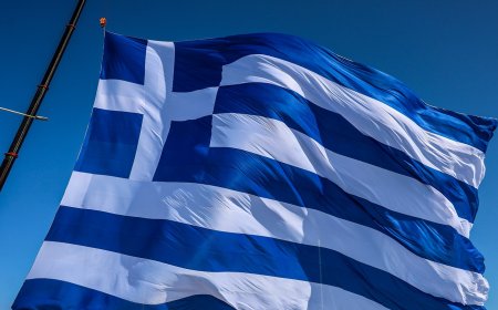 Ελληνική σημαία 1.440 τετραγωνικών μέτρων στο Ηράκλειο