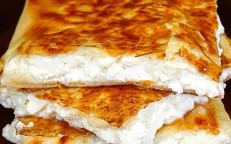 Τυρόπιτα εύκολη Σαν Μπουγάτσα έτοιμη σε 2' !!!