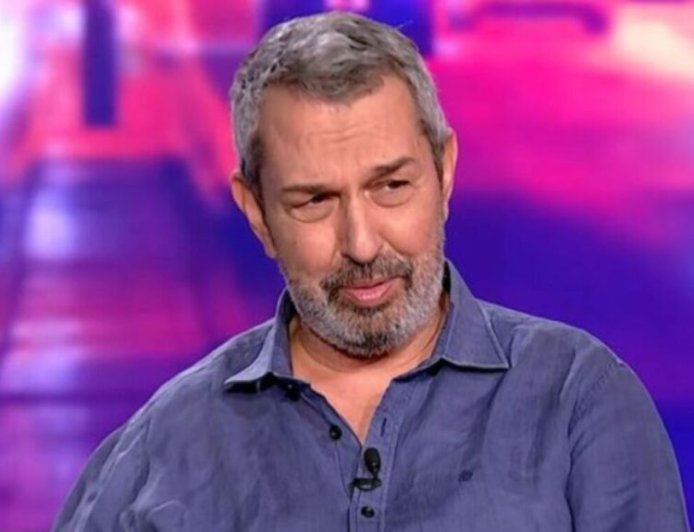 Αντέδρασε ο Χρήστος Χατζηπαναγιώτης για τη Δανάη Μπάρκα: «Θα βγω να πω τι μου λέει και τι της λέω;»