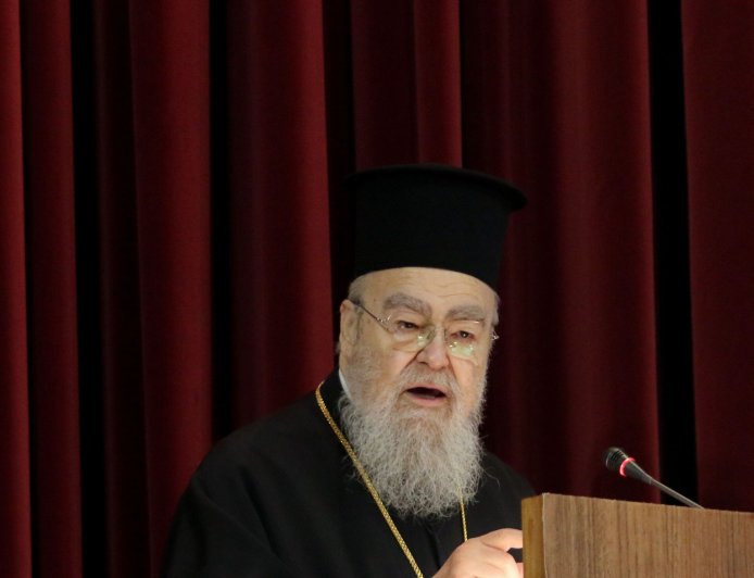 Μητροπολίτης Δωδώνης – δάσκαλος: Επίθεση στον διευθυντή του σχολείου μέσα στην εκκλησία