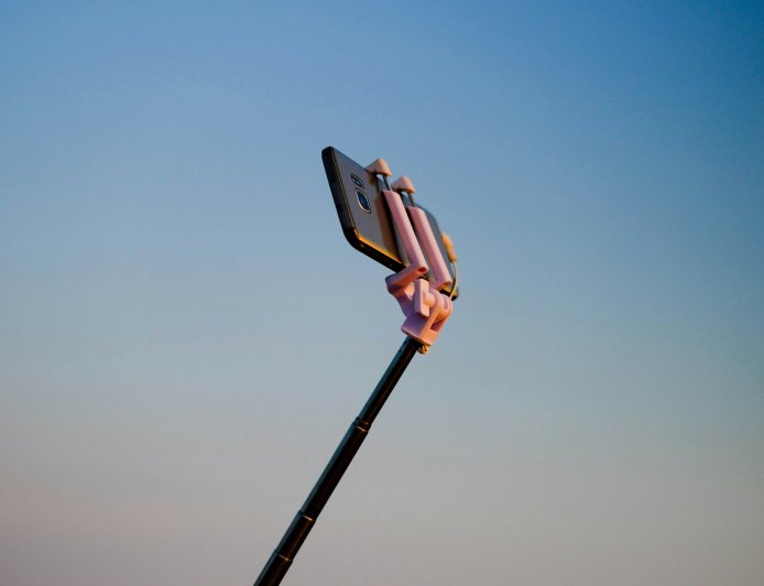 Μια βόλτα πάνω από τη γη: Τα waist mounted drones αλλάζουν τον τρόπο που κινούμαστε