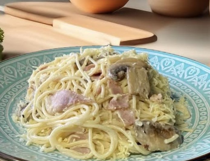 Καρμπονάρα με Κρέμα Γάλακτος & Μανιτάρια | Εύκολη, Κρεμώδης !!!