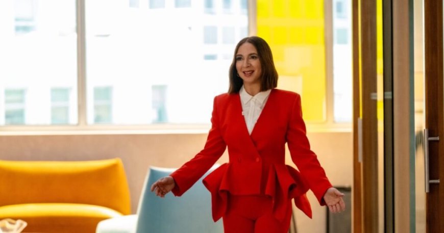 Η Maya Rudolph και ο τρίτος κύκλος του Loot επιστρέφουν στο Apple TV+ στις 15 Οκτωβρίου