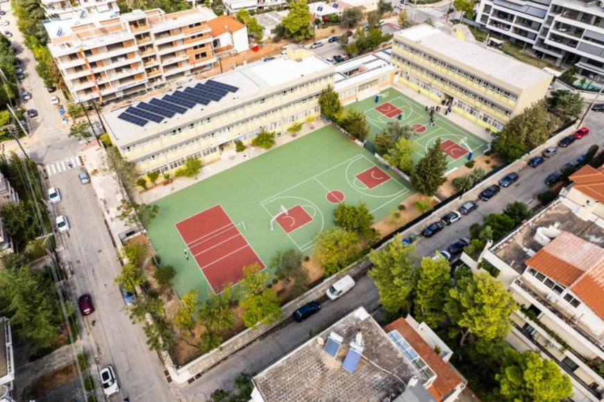Αύλειοι χώροι: Ο Δήμος Βριλησσίων μεταμορφώνει τα σχολεία με νέους αθλητικούς τάπητες