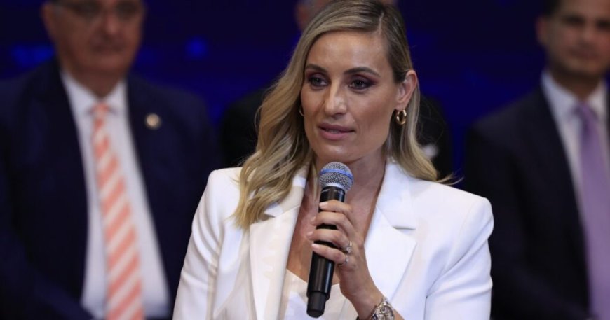 Ελεονώρα Μελέτη: «Η κατάθλιψη δεν κάνει θόρυβο, έρχεται με δάκρυα και λυγμούς»