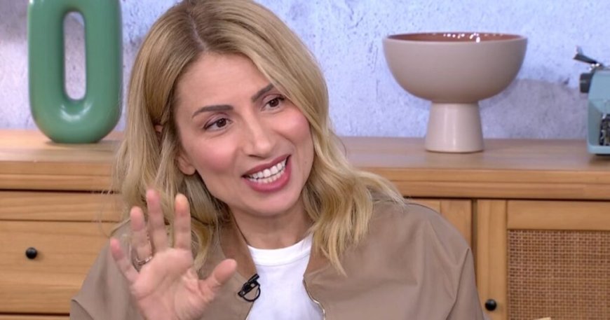 Η Μαρία Ηλιάκη εντυπωσιάστηκε με το λουκ του καλεσμένου: «Γούνα φοράς; Μ’ αρέσει»