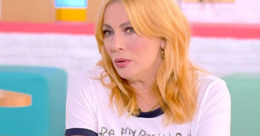 Σμαράγδα Καρύδη για Θοδωρή Αθερίδη: «Δε με συμβουλεύει, αλλά με στηρίζει και πιστεύει πολύ σε εμένα»