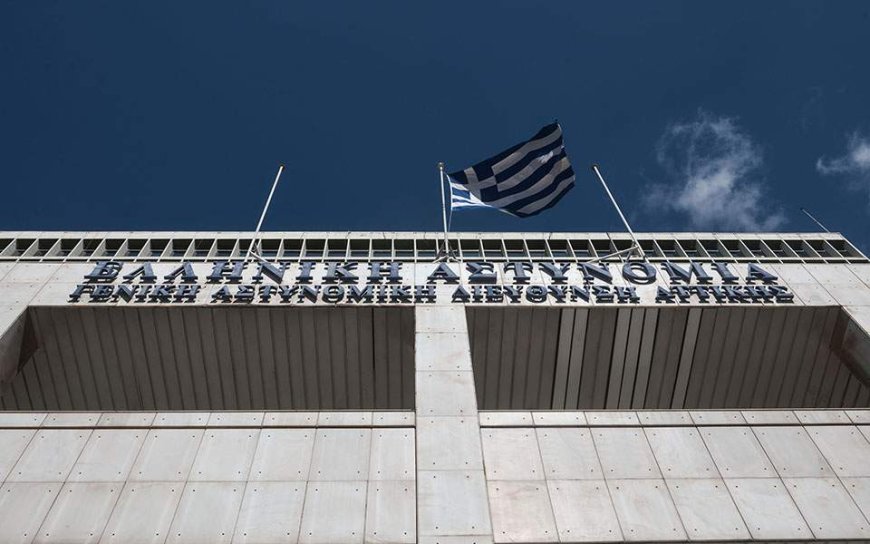 Εμφανίστηκε στη ΓΑΔΑ ο αστυνομικός που ξυλοκόπησε την πρώην σύντροφό του σε νυχτερινό κέντρο