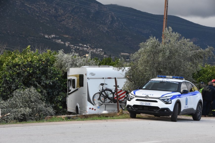 Μητροκτόνος Τρίκαλα: 18χρονος έπνιξε τη μητέρα του και ειδοποίησε την Αστυνομία