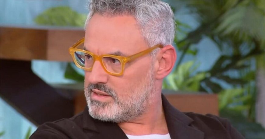 Νίκος Συρίγος σε Σκορδά: «Την ώρα που κάποιοι ποντάρουν σε σαχλαμάρες για την τηλεθέαση, εσείς τιμήσατε τον Σαββόπουλο»