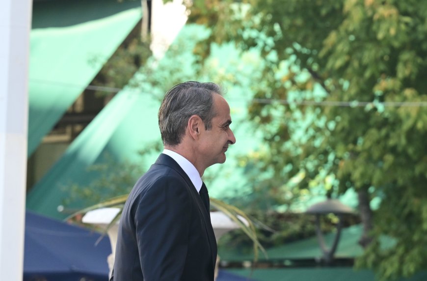 Επικήδειος Μητσοτάκη για Σαββόπουλο: «Δεν είμαι μόνο φίλος και θαυμαστής. Είμαι εδώ από χρέος»