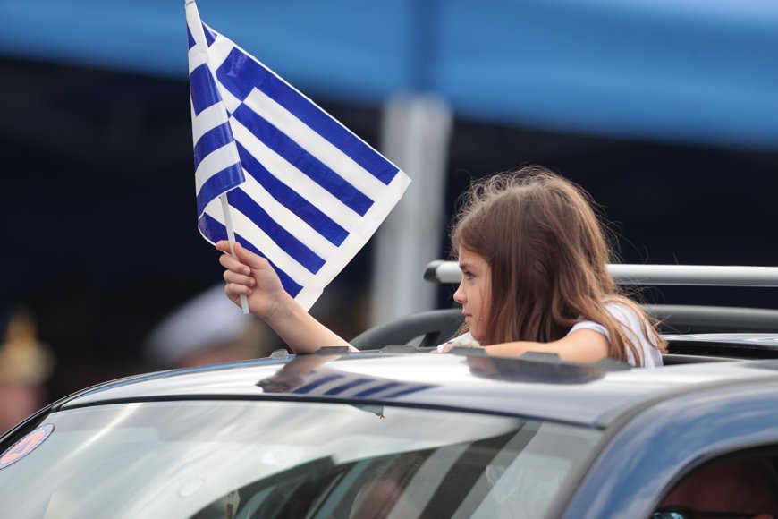 Πολιτικός πυρετός ενόψει 28ης Οκτωβρίου
