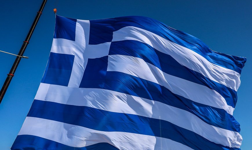 Ελληνική σημαία 1.440 τετραγωνικών μέτρων στο Ηράκλειο