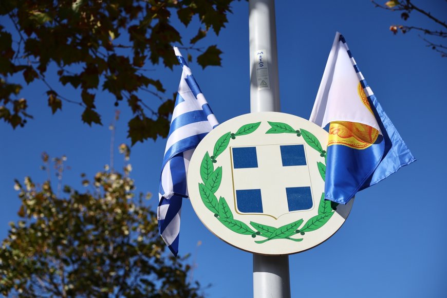 Μαθητική παρέλαση στην Αθήνα: Το μήνυμα μαθήτριας υπέρ της Παλαιστίνης