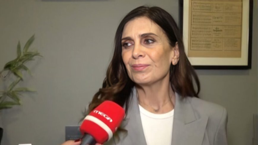 Κατερίνα Διδασκάλου: «Διατηρούμαι λαμπερή γιατί δεν κρίνω, πίνω νερό και κάνω καλές σκέψεις»