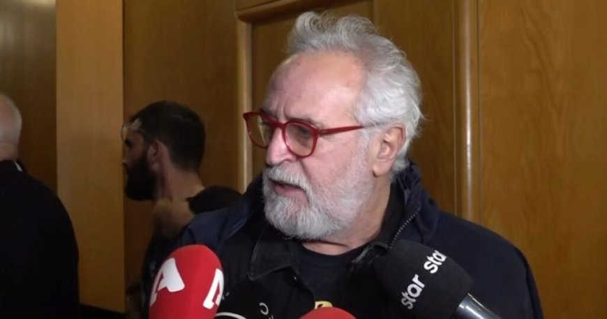 Βασίλης Θωμόπουλος: «Δεν πιστεύω ότι συμβαίνει αυτό το πράγμα στο θέατρο»