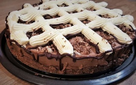 Καταπληκτική τούρτα με γκοφρέτες  που θα σας ξετρελάνει!!!