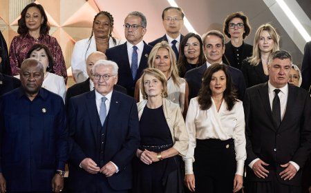 Εγκαινιάστηκε το Μεγάλο Αιγυπτιακό Μουσείο – Ένα πολιτιστικό ορόσημο 7.000 ετών με φόντο τις πυραμίδες της Γκίζας