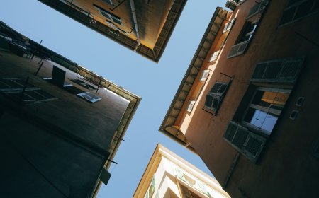 Δολοφονία Λάλα: Βγήκε στο μπαλκόνι και τον πυροβόλησαν 10 φορές