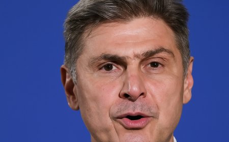 Φαραντούρης: «Η Βουλή δεν μπορεί να σταθεί – Εκλογές τώρα για αποκατάσταση της θεσμικής ισορροπίας»