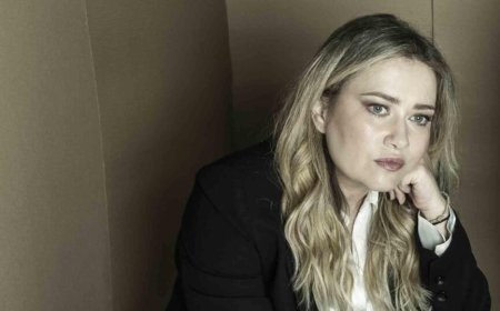 Ιωάννα Ασημακοπούλου: «Έχω φάει “χαστούκια”, όχι μόνο από γυναίκες, δε φοβήθηκα ποτέ να μείνω μόνη»